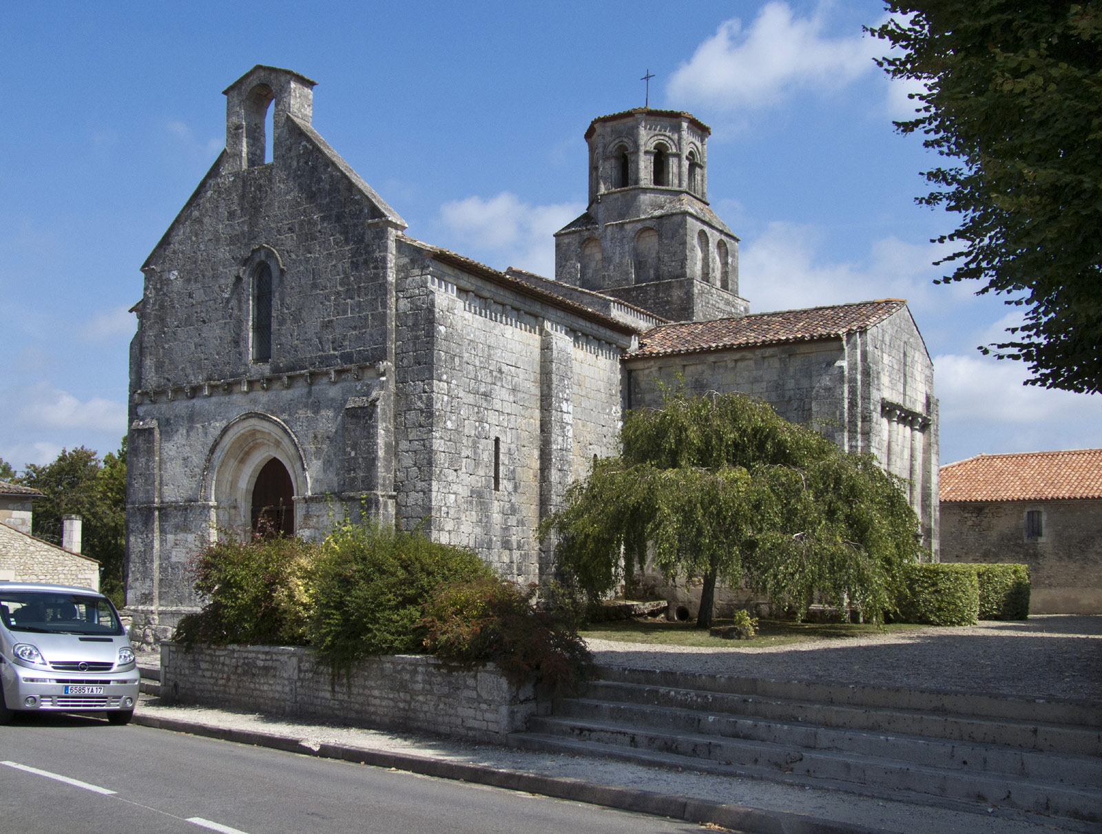 Thaims, Royan